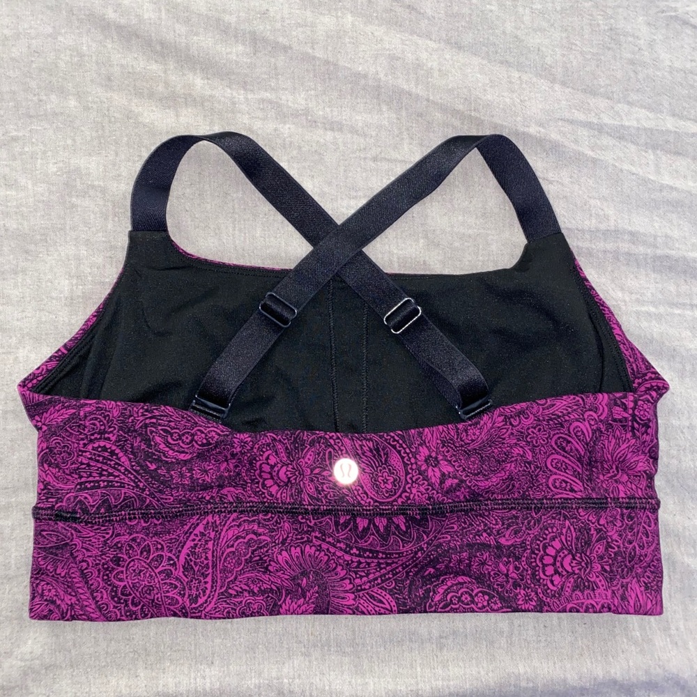 Lululemon sports bra